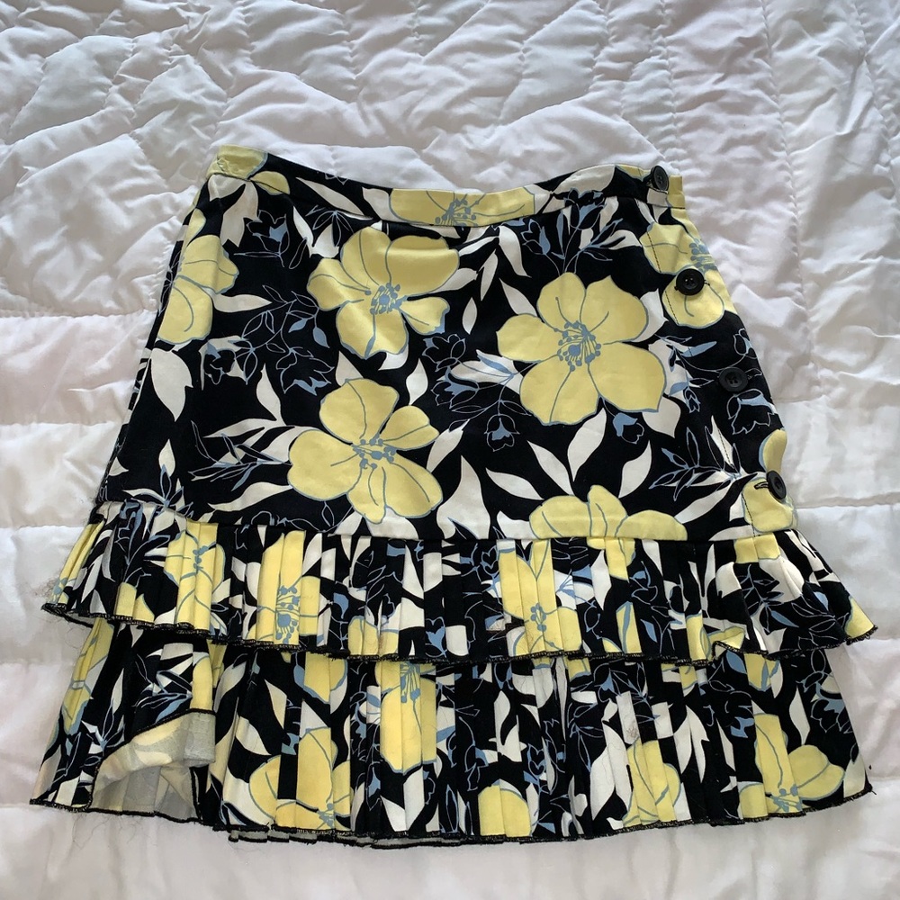 Dizzy Lizzie Pleated Floral Skirt Size 2